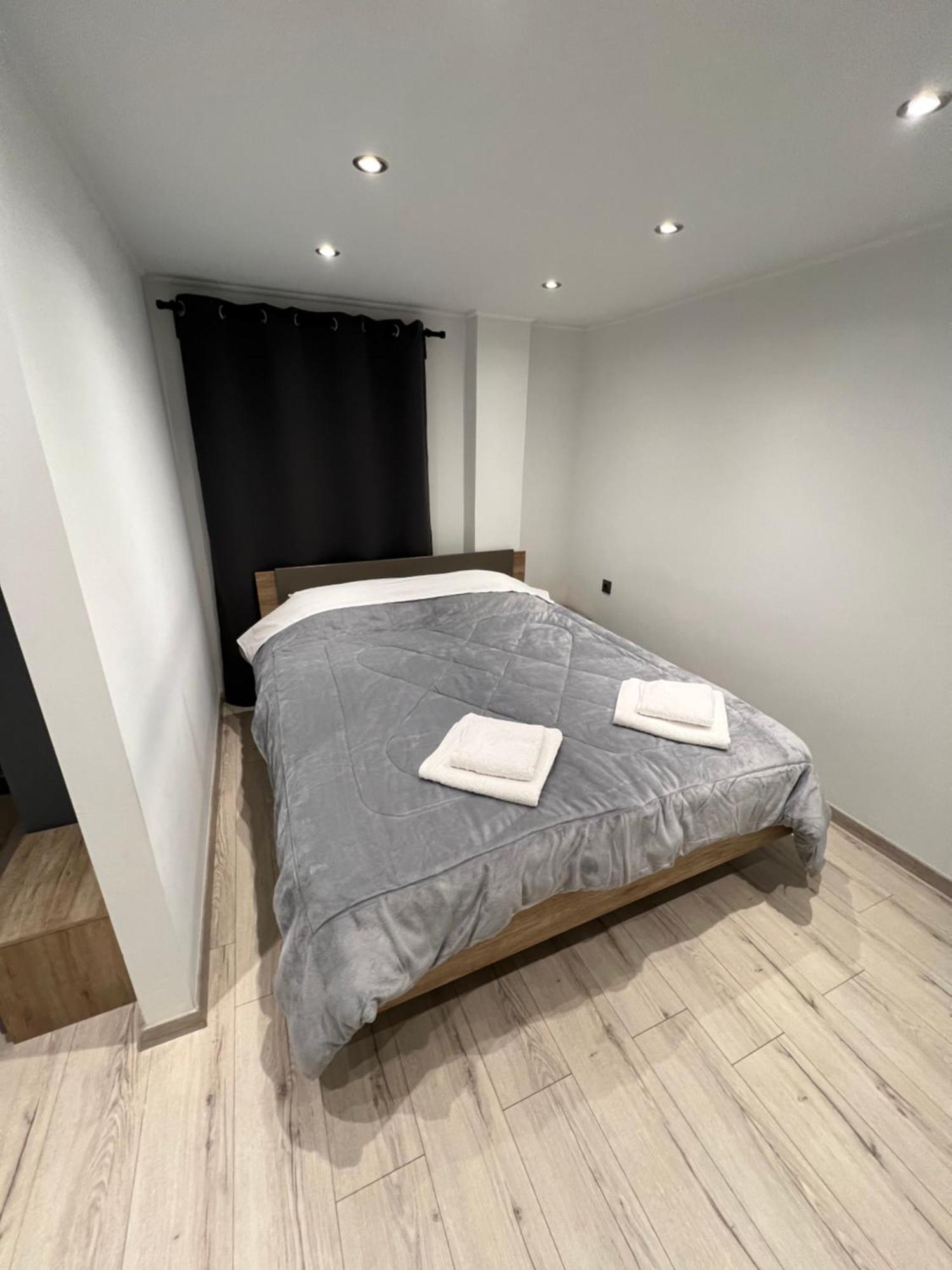 Raphael'S Suites Skg Tesalonika Bagian luar foto